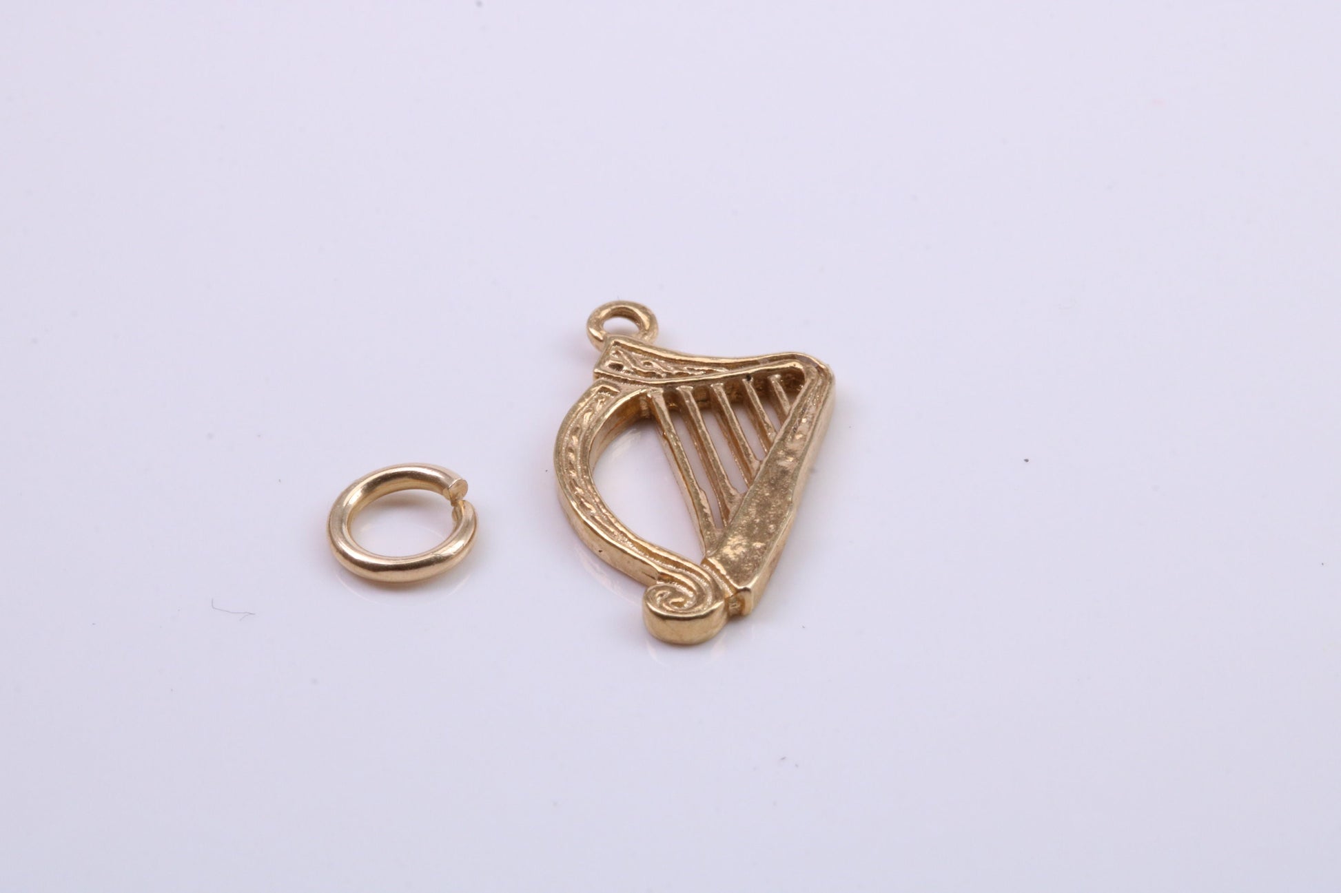 Harp Charm, Traditional Charm, Made from Solid 9ct Yellow Gold, British Hallmarked, Complete with Attachment Link