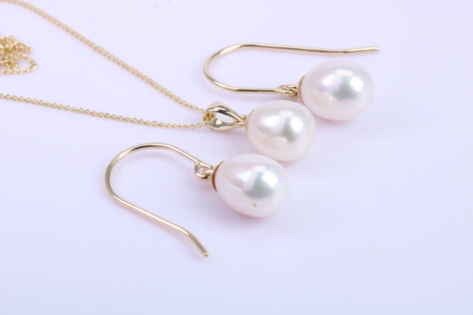 Real Pearl Necklace and Matching Earrings set in Solid Yellow Gold Together with 18 Inch Yellow Gold Chain