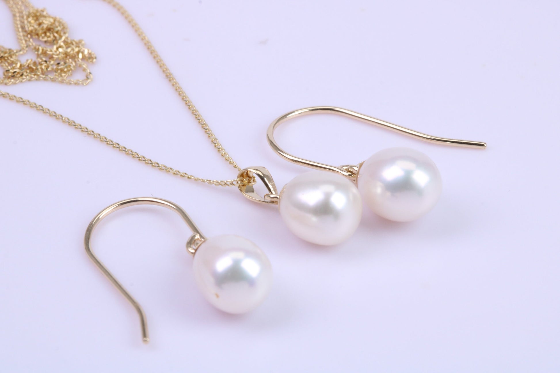 Real Pearl Necklace and Matching Earrings set in Solid Yellow Gold Together with 18 Inch Yellow Gold Chain