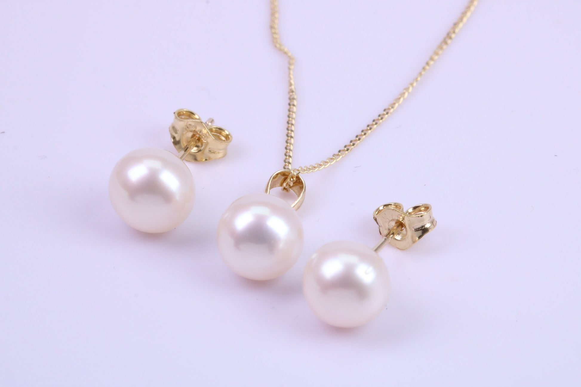 Real Pearl Necklace and Matching Earrings set in Solid Yellow Gold Together with 18 Inch Yellow Gold Chain