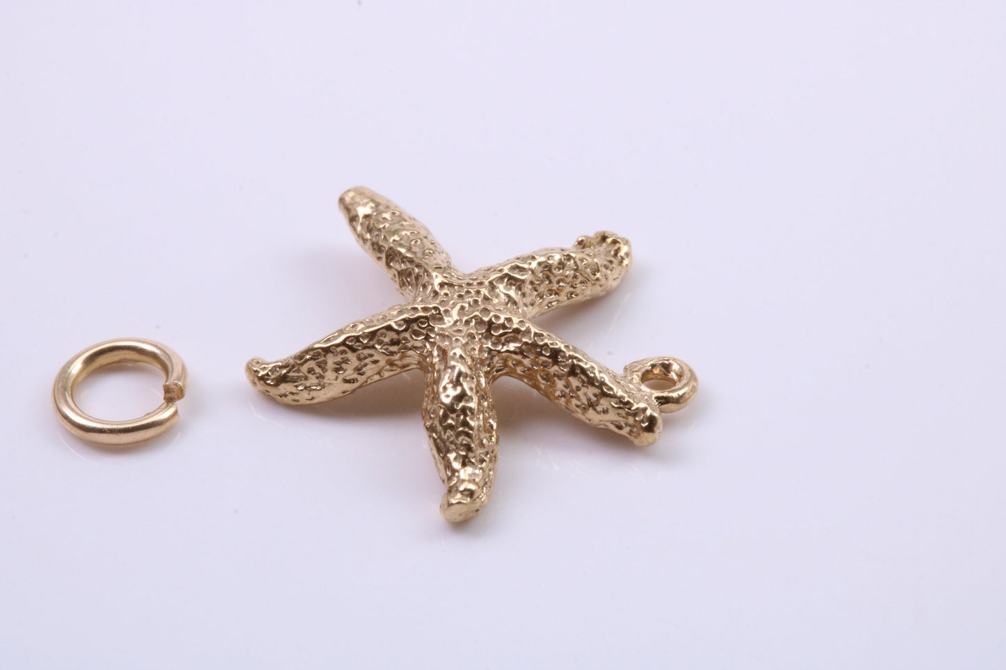 Star Fish Charm, Traditional Charm, Made from Solid 9ct Yellow Gold, British Hallmarked, Complete with Attachment Link