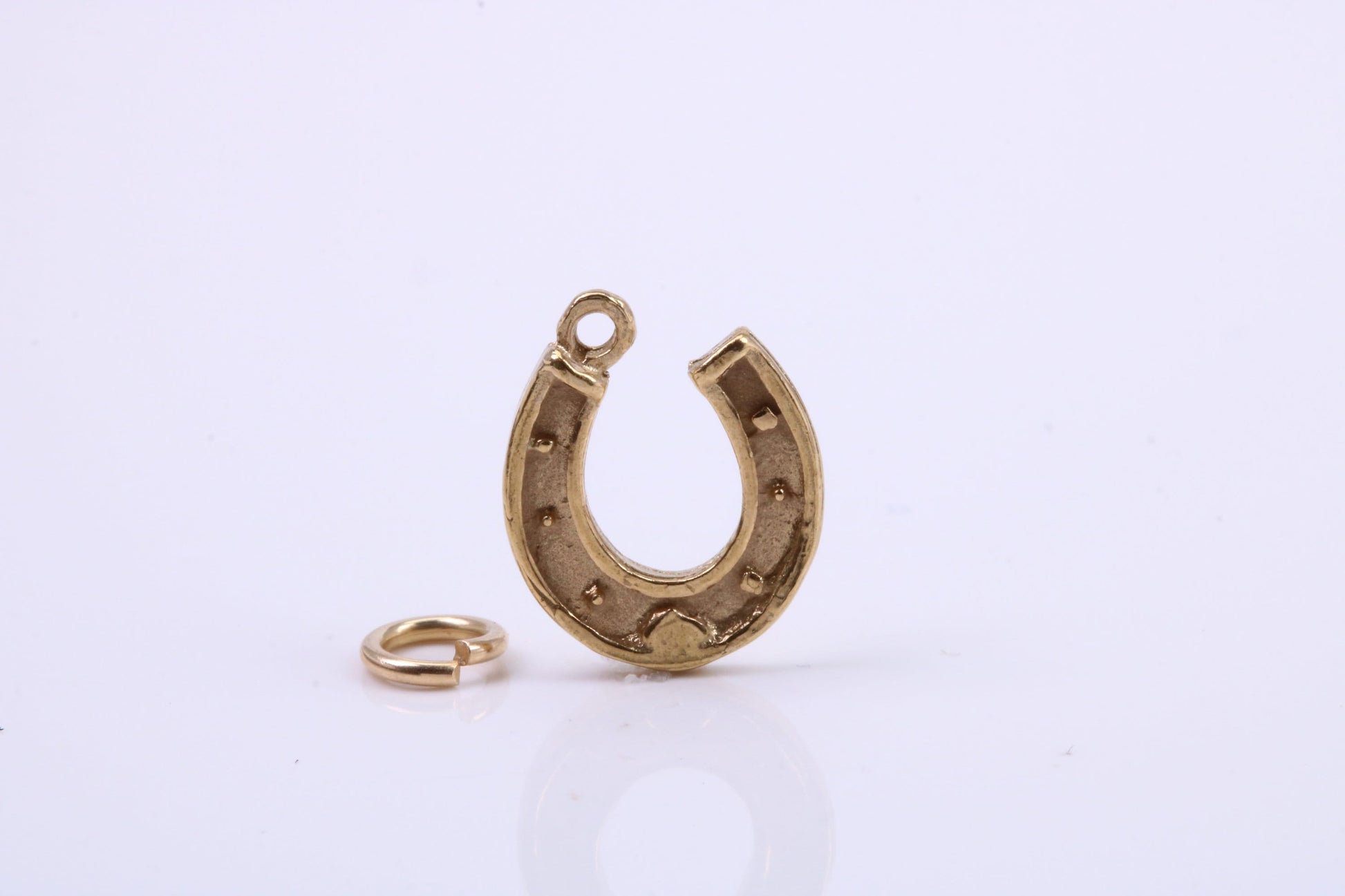 Good Luck Horse Shoe Charm, Traditional Charm, Made from Solid 9ct Yellow Gold, British Hallmarked, Complete with Attachment Link