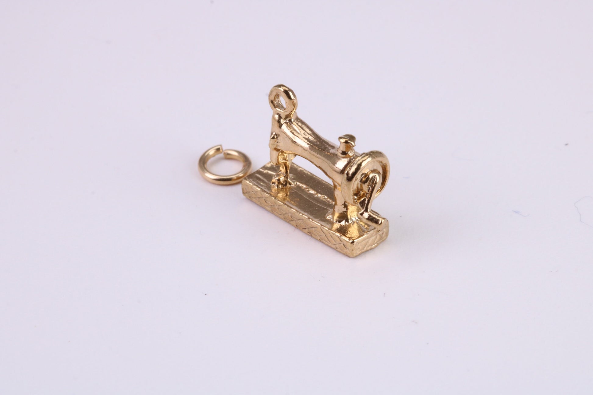 Sewing Machine Charm, Traditional Charm, Made From Solid Yellow Gold with British Hallmark, Complete with Attachment Link