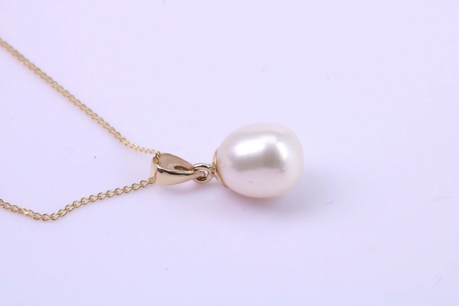 Teardrop Natural Cultured Pearl Necklace set in Solid Yellow Gold Together with 18 Inch Yellow Gold Chain