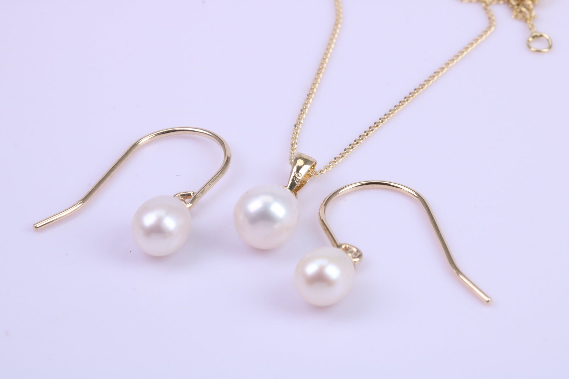 Real Pearl Necklace and Matching Earrings set in Solid Yellow Gold Together with 18 Inch Yellow Gold Chain