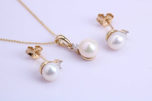 Real Pearl Necklace and Matching Earrings set in Solid Yellow Gold Together with 18 Inch Yellow Gold Chain