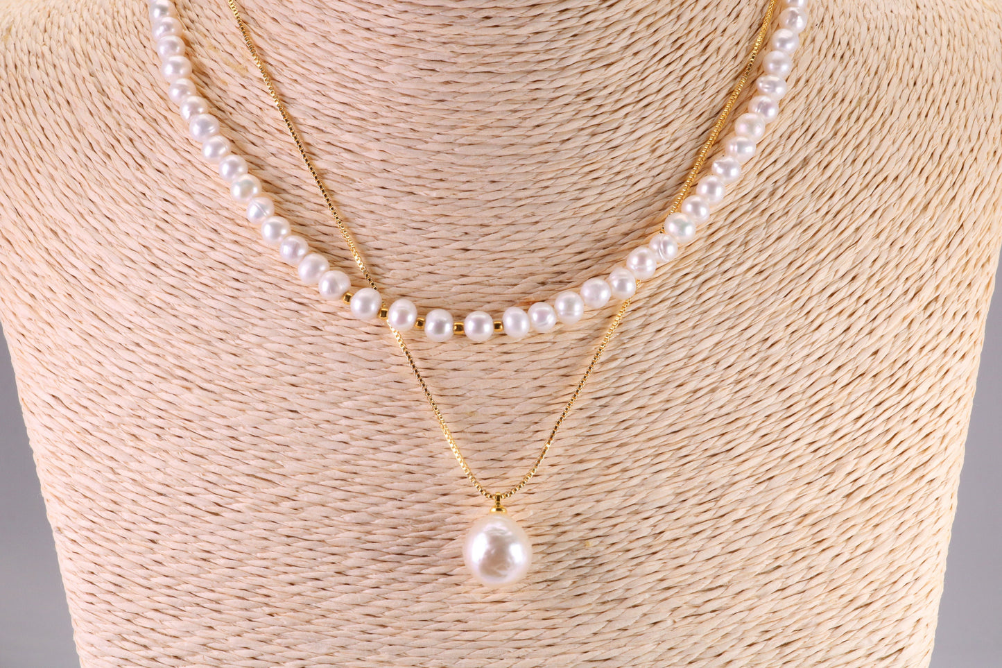 Single Strand Natural 8 mm Round Pearl Necklace with Single Pearl Pendant Chain set in Silver and 18ct Yellow Gold Plated