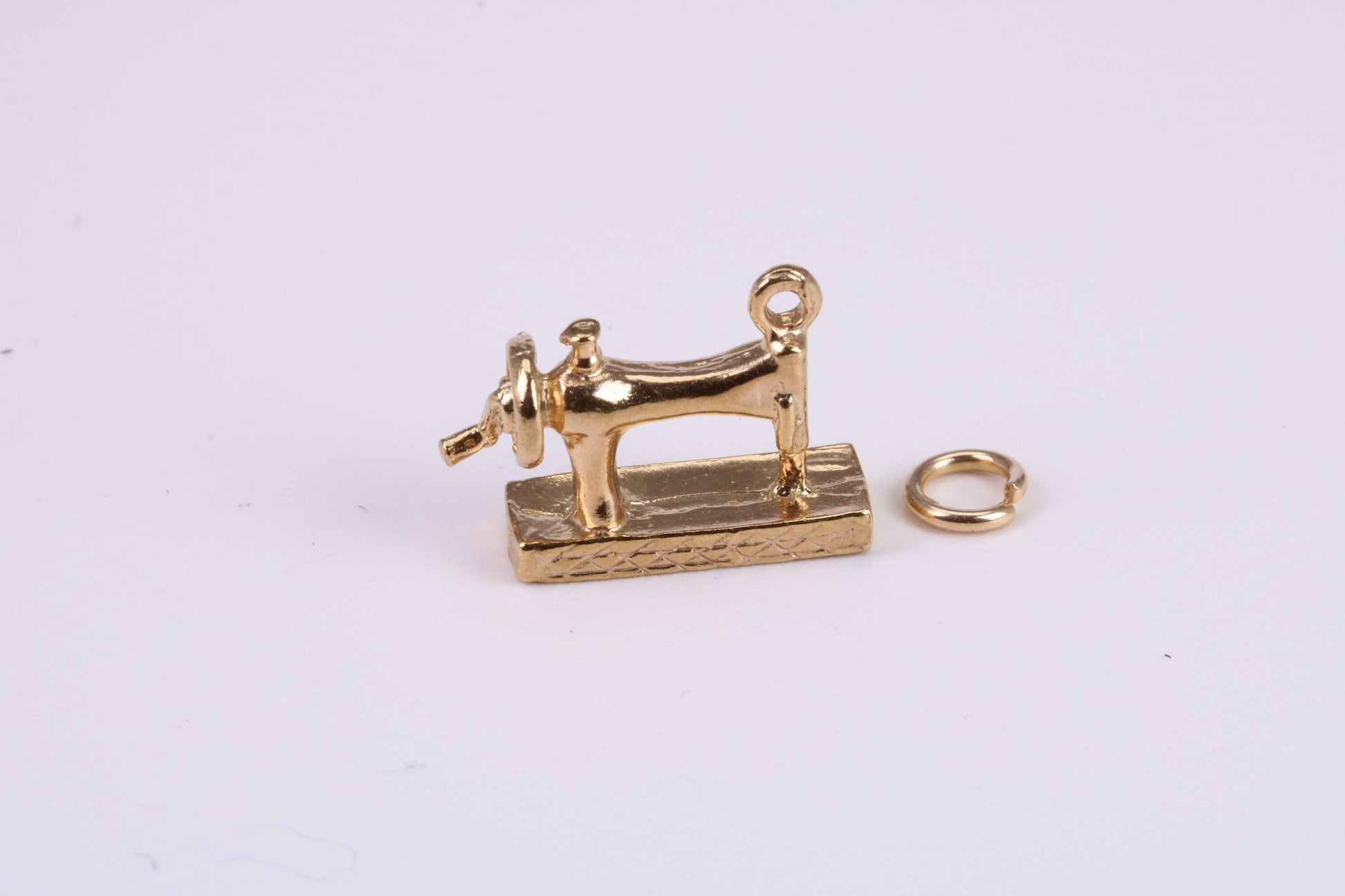 Sewing Machine Charm, Traditional Charm, Made From Solid Yellow Gold with British Hallmark, Complete with Attachment Link