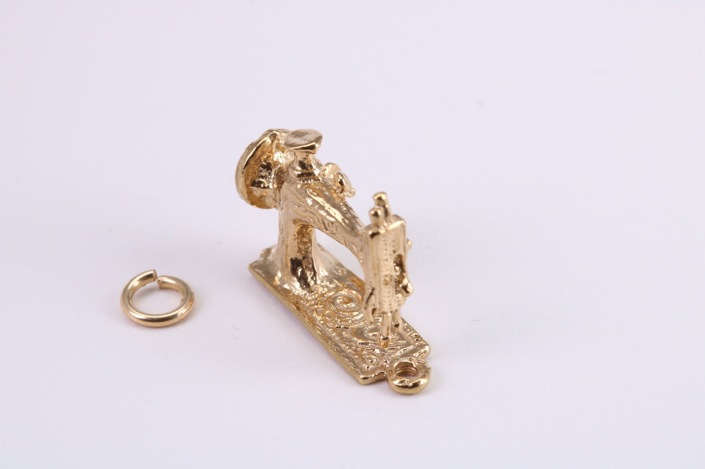 Sewing Machine Charm, Traditional Charm, Made from Solid Yellow Gold, British Hallmarked, Complete with Attachment Link