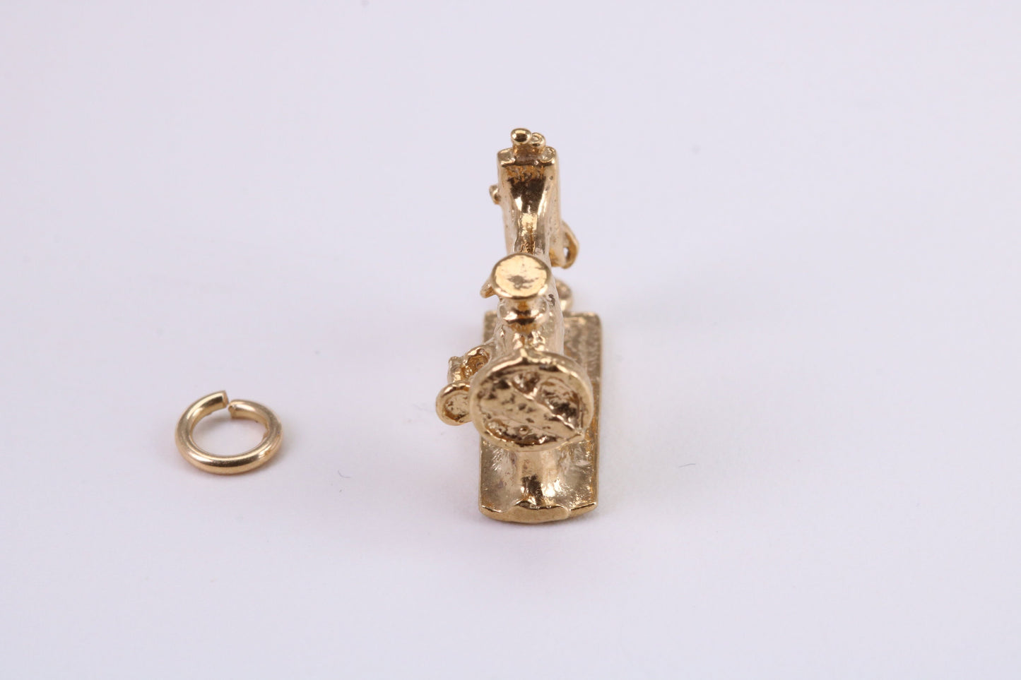 Sewing Machine Charm, Traditional Charm, Made from Solid Yellow Gold, British Hallmarked, Complete with Attachment Link