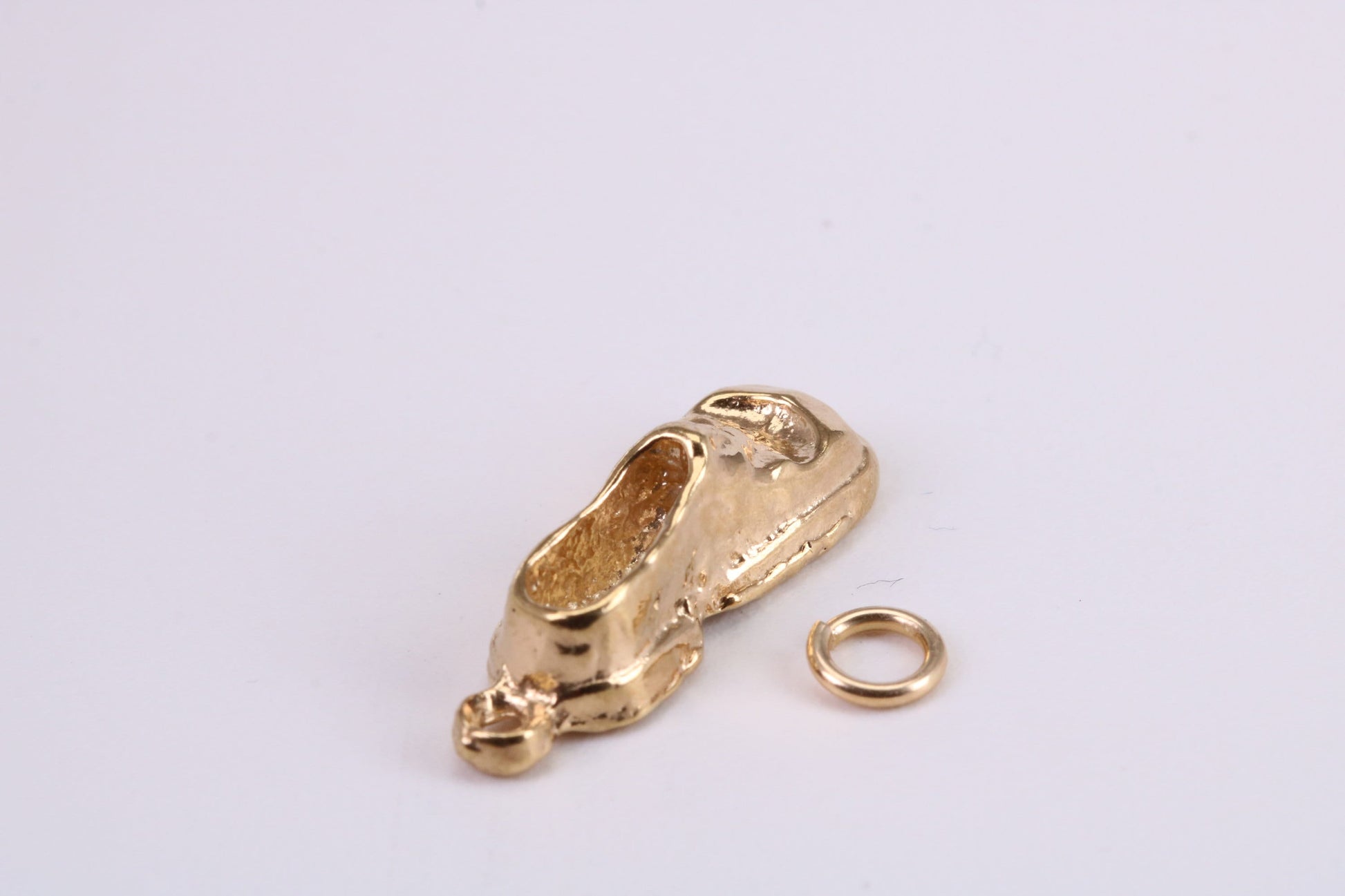 Old Shoe Charm, Traditional Charm, Made from Solid Yellow Gold, British Hallmarked, Complete with Attachment Link