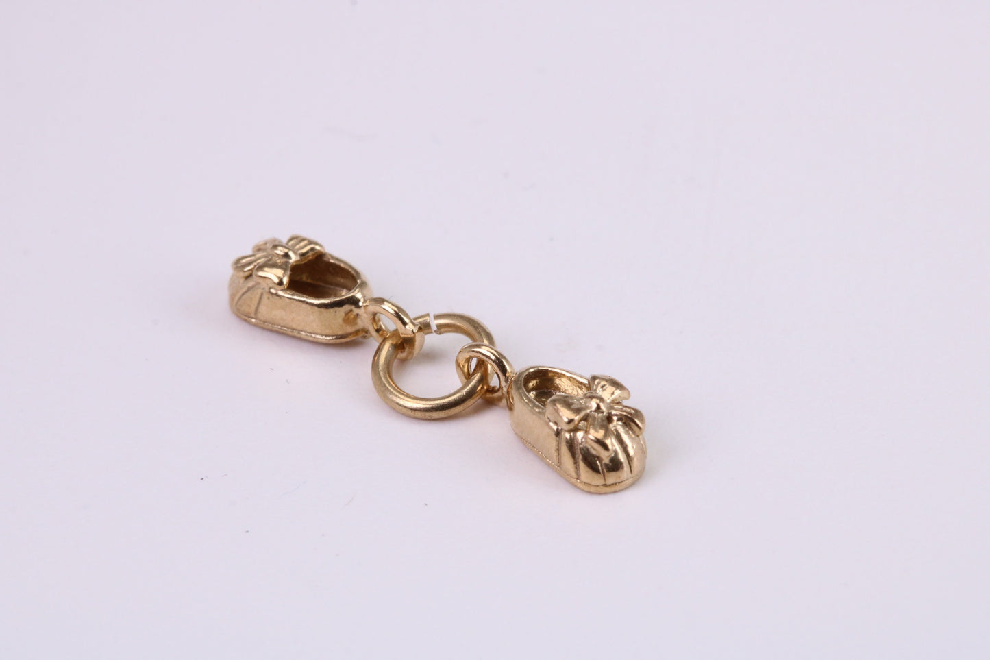 Baby Shoes Charm, Traditional Charm, Made from Solid Yellow Gold, British Hallmarked, Complete with Attachment Link