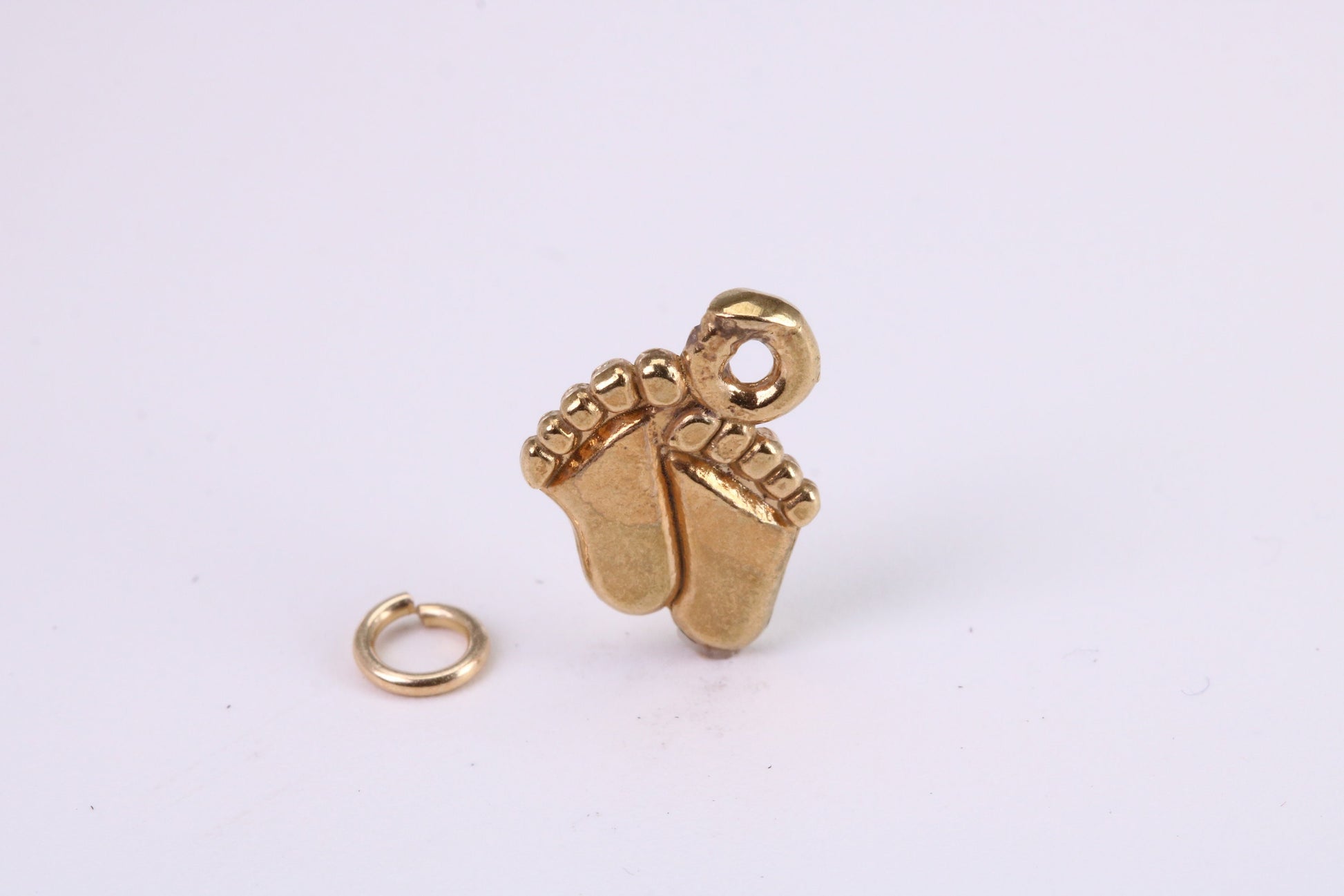 Feets Charm, Traditional Charm, Made from Solid Yellow Gold, British Hallmarked, Complete with Attachment Link