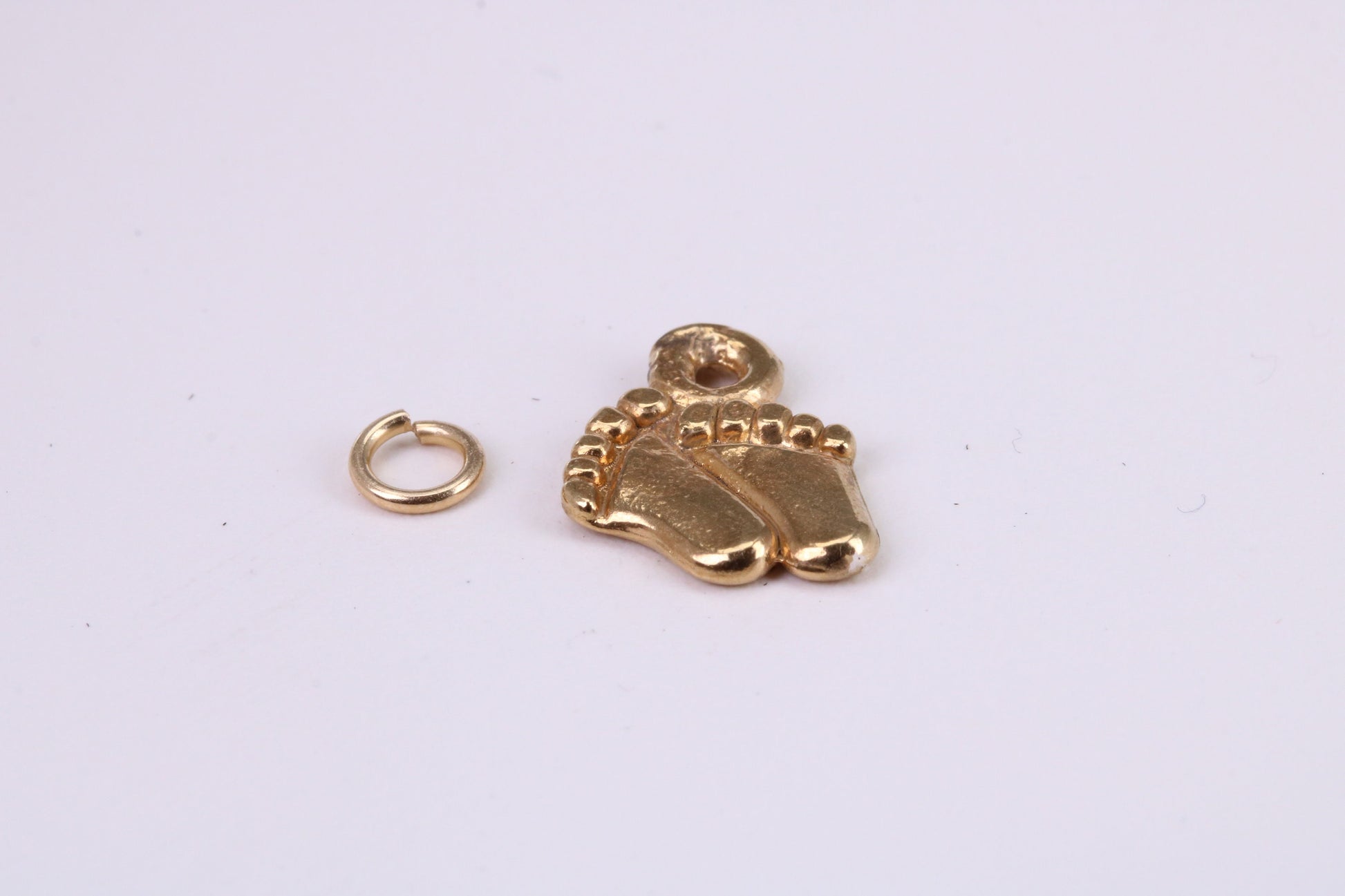 Feets Charm, Traditional Charm, Made from Solid Yellow Gold, British Hallmarked, Complete with Attachment Link