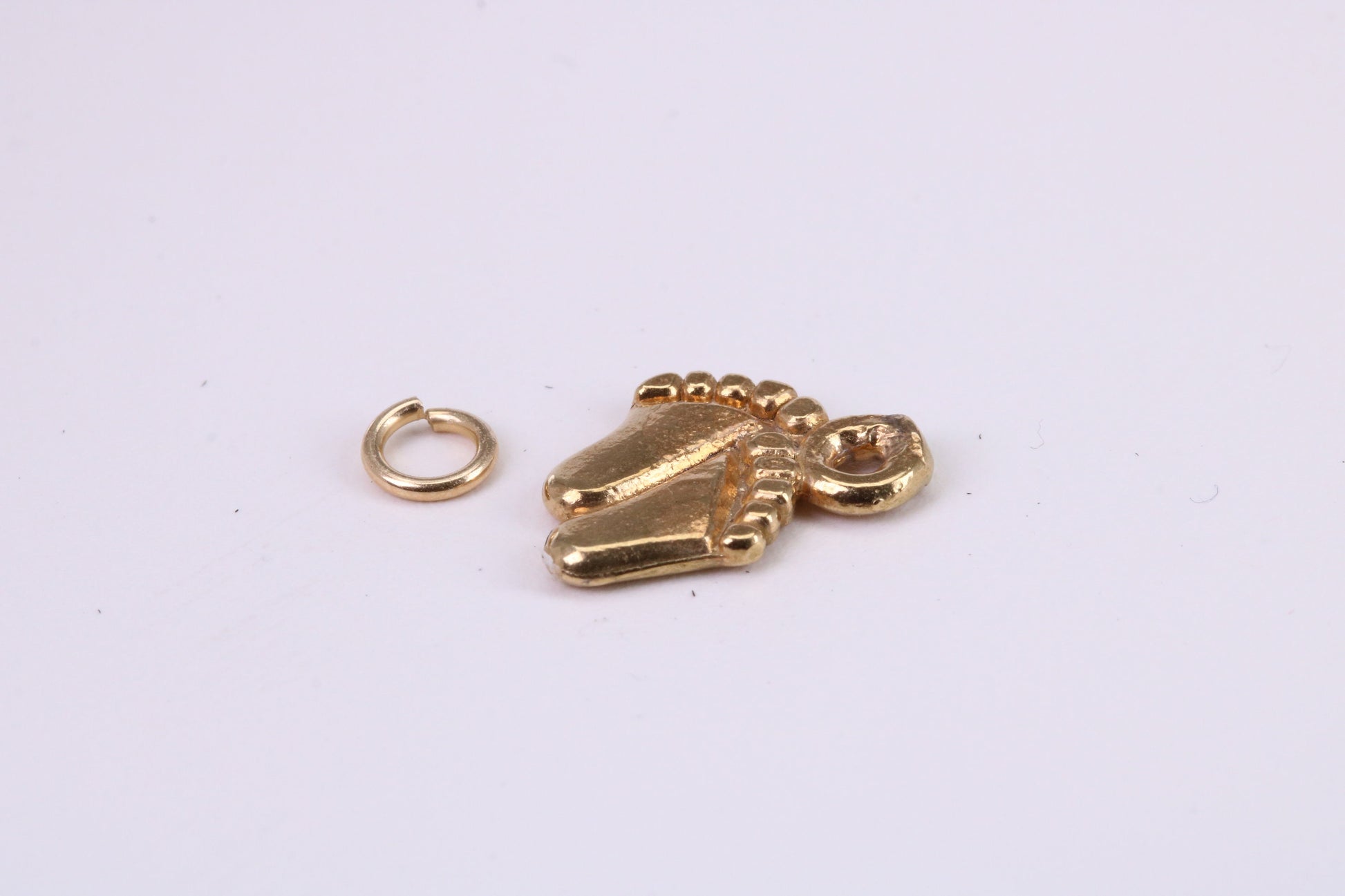 Feets Charm, Traditional Charm, Made from Solid Yellow Gold, British Hallmarked, Complete with Attachment Link