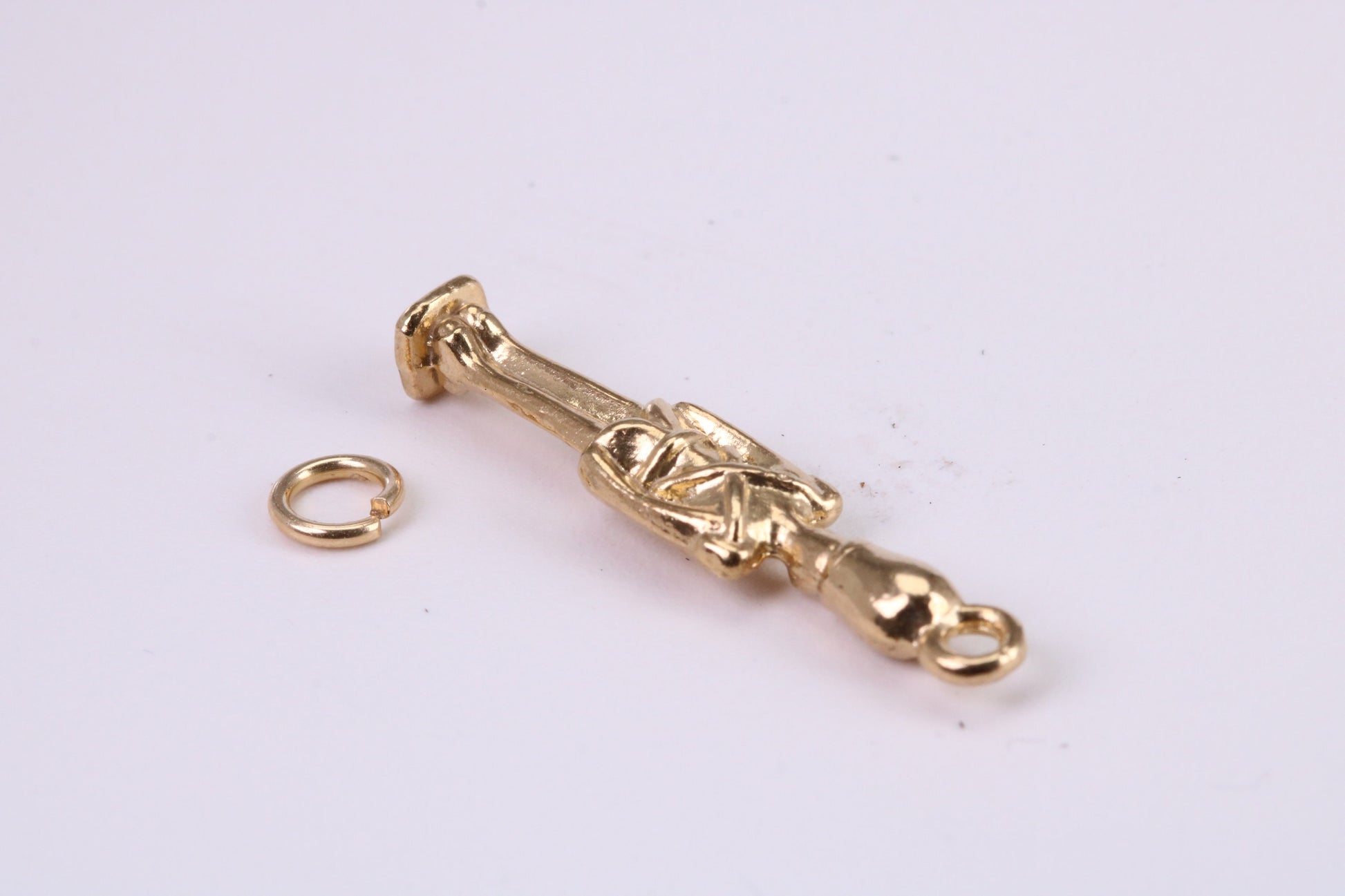 Queens Guard Charm, Traditional Charm, Made from Solid Yellow Gold, British Hallmarked, Complete with Attachment Link