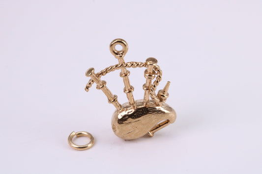 Bagpipe Charm, Traditional Charm, Made from Solid Yellow Gold, British Hallmarked, Complete with Attachment Link