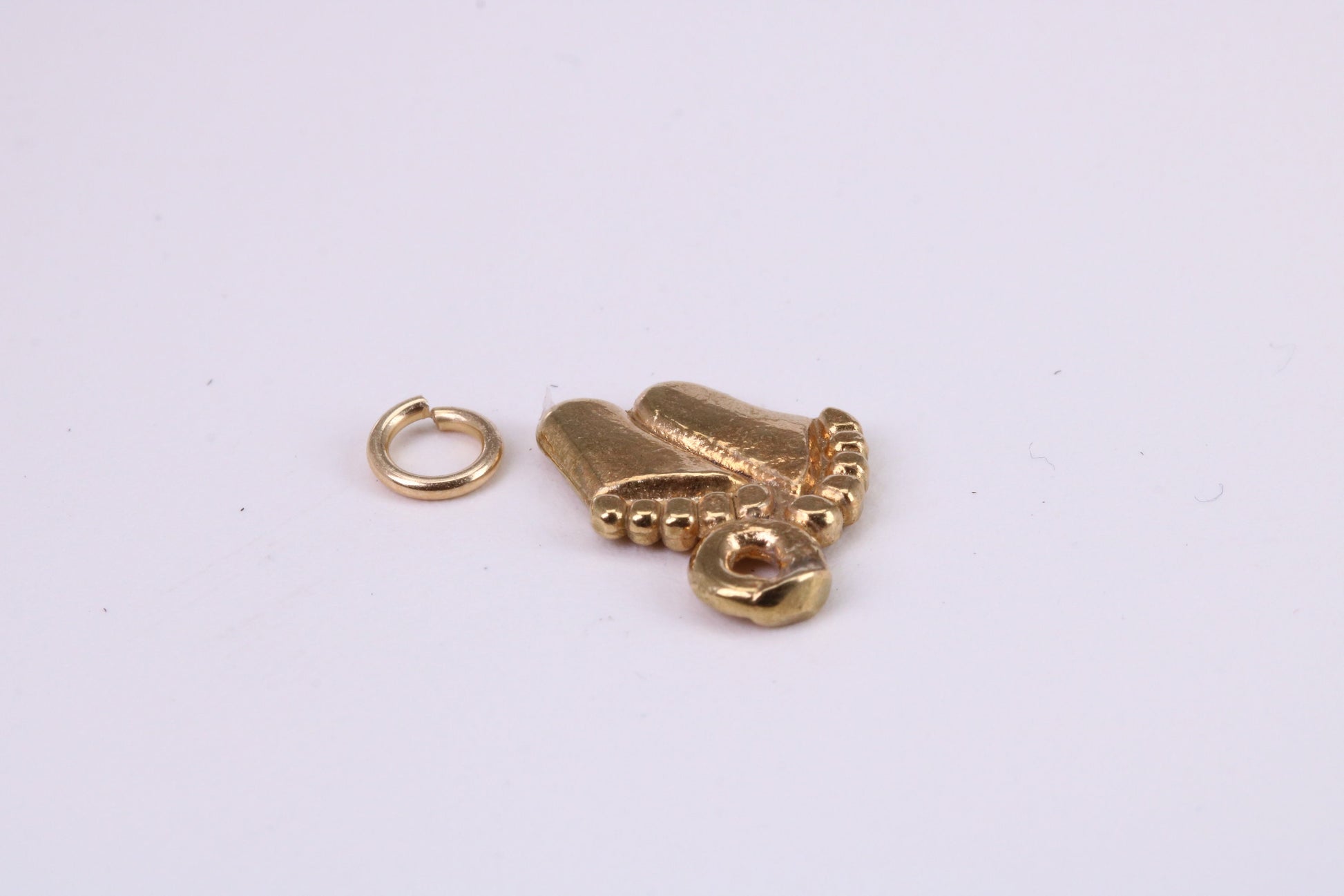 Feets Charm, Traditional Charm, Made from Solid Yellow Gold, British Hallmarked, Complete with Attachment Link