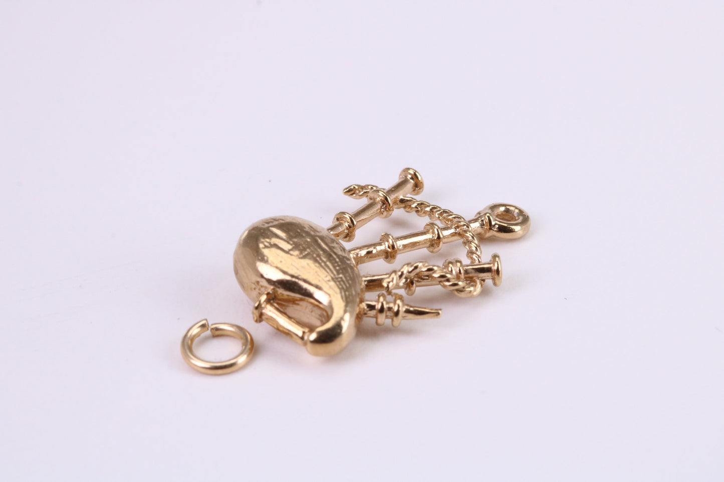 Bagpipe Charm, Traditional Charm, Made from Solid Yellow Gold, British Hallmarked, Complete with Attachment Link