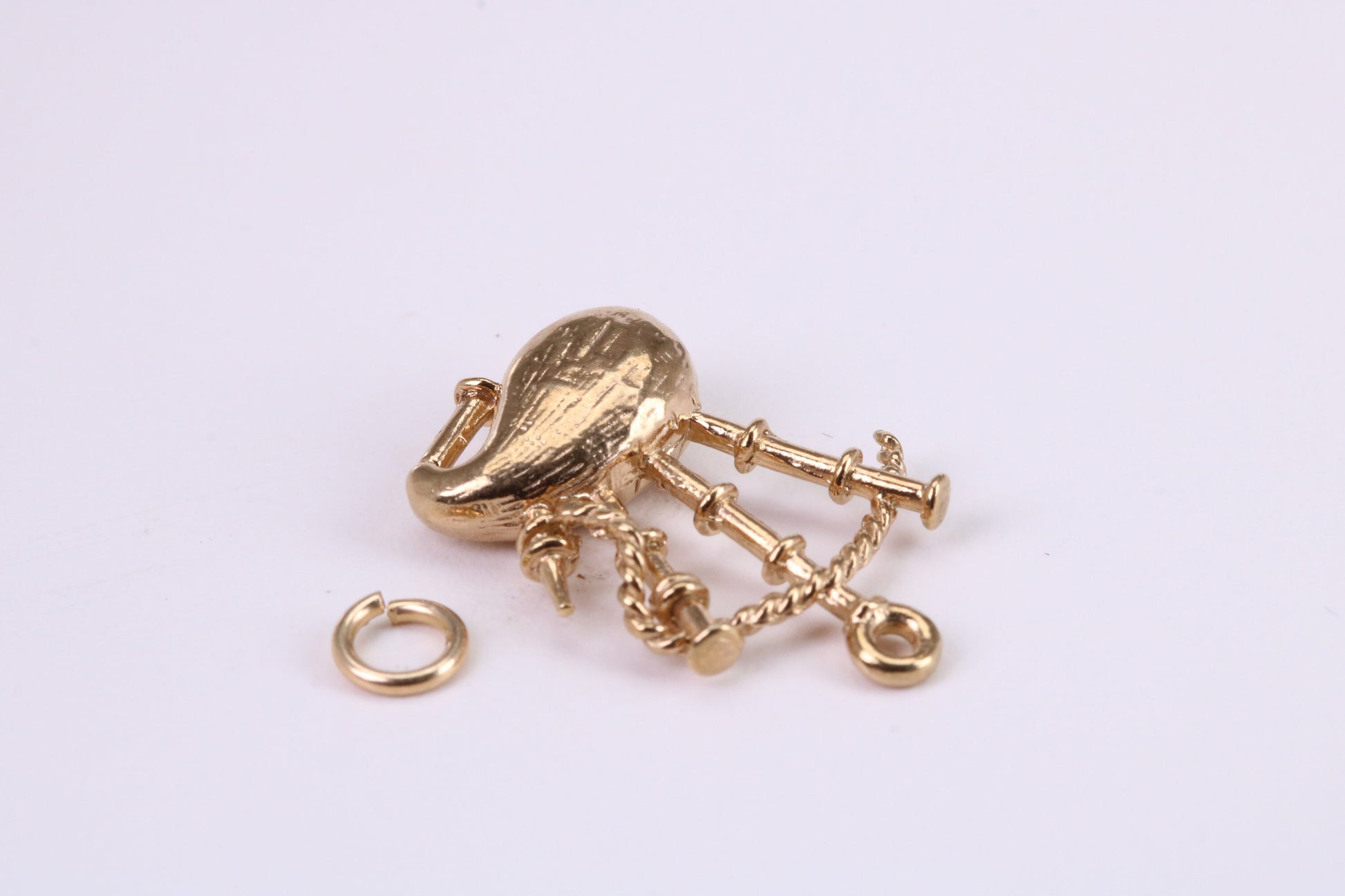 Bagpipe Charm, Traditional Charm, Made from Solid Yellow Gold, British Hallmarked, Complete with Attachment Link