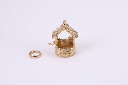 Wishing Well Charm, Traditional Charm, Made from Solid Yellow Gold, British Hallmarked, Complete with Attachment Link