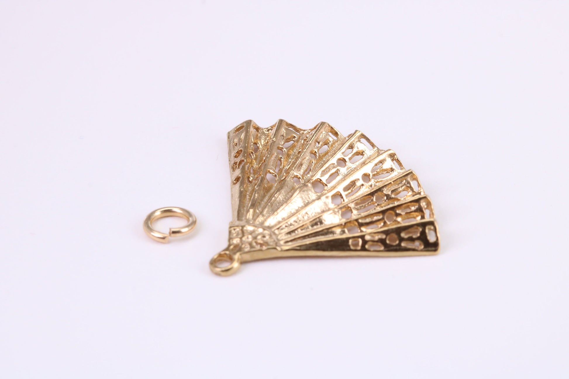 Oriental Fan Charm, Traditional Charm, Made from Solid Yellow Gold, British Hallmarked, Complete with Attachment Link