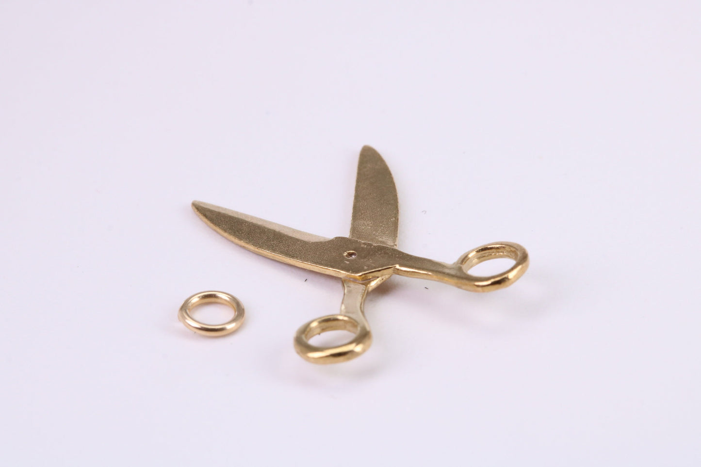 Scissor Charm, Traditional Charm, Made from Solid Yellow Gold, British Hallmarked, Complete with Attachment Link