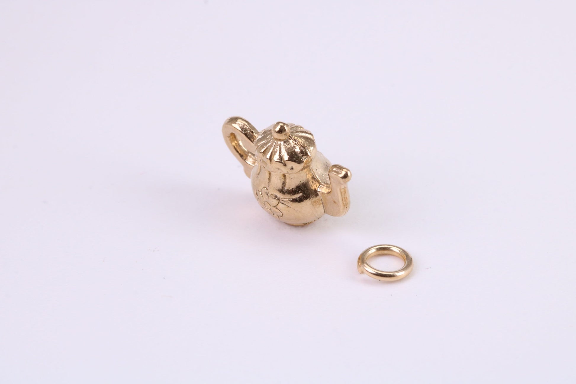 Tea Pot Charm, Traditional Charm, Made from Solid Yellow Gold, British Hallmarked, Complete with Attachment Link