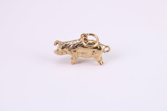 Farm Pig Charm, Traditional Charm, Made from Solid Yellow Gold, British Hallmarked, Complete with Attachment Link