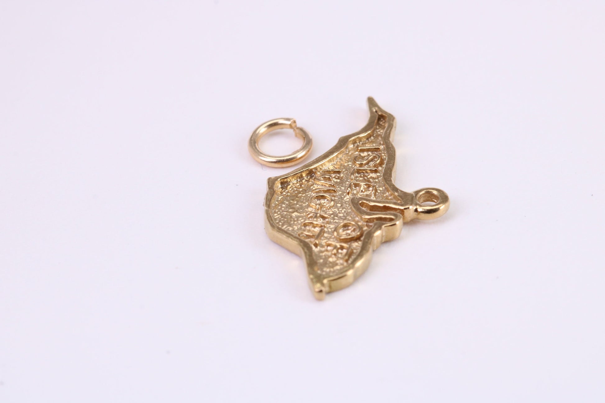 Map of Isle of White Charm, Traditional Charm, Made from Solid Yellow Gold, British Hallmarked, Complete with Attachment Link