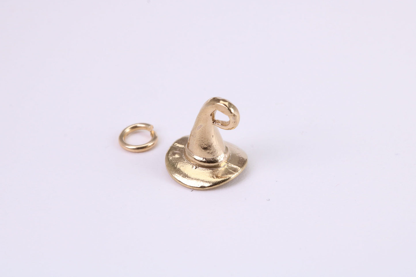 Wizards Hat Charm, Traditional Charm, Made from Solid Yellow Gold, British Hallmarked, Complete with Attachment Link