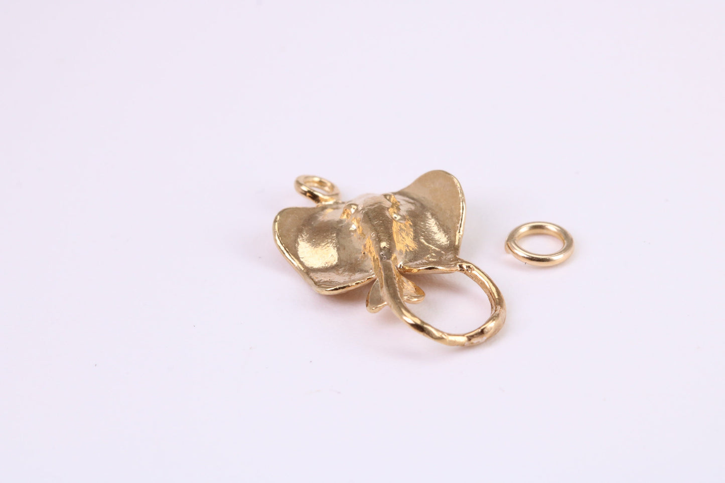 Sting Ray Charm, Traditional Charm, Made from Solid Yellow Gold, British Hallmarked, Complete with Attachment Link