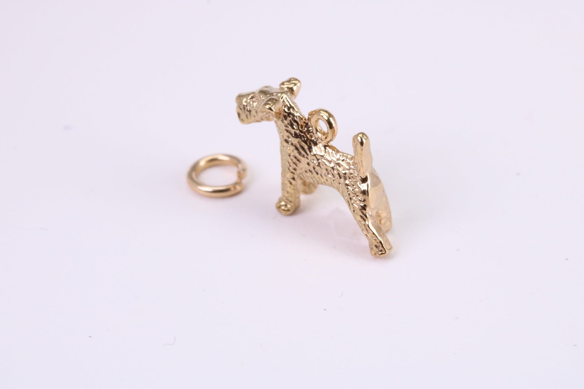 Airedale Terrier Dog Charm, Traditional Charm, Made from Solid Yellow Gold, British Hallmarked, Complete with Attachment Link