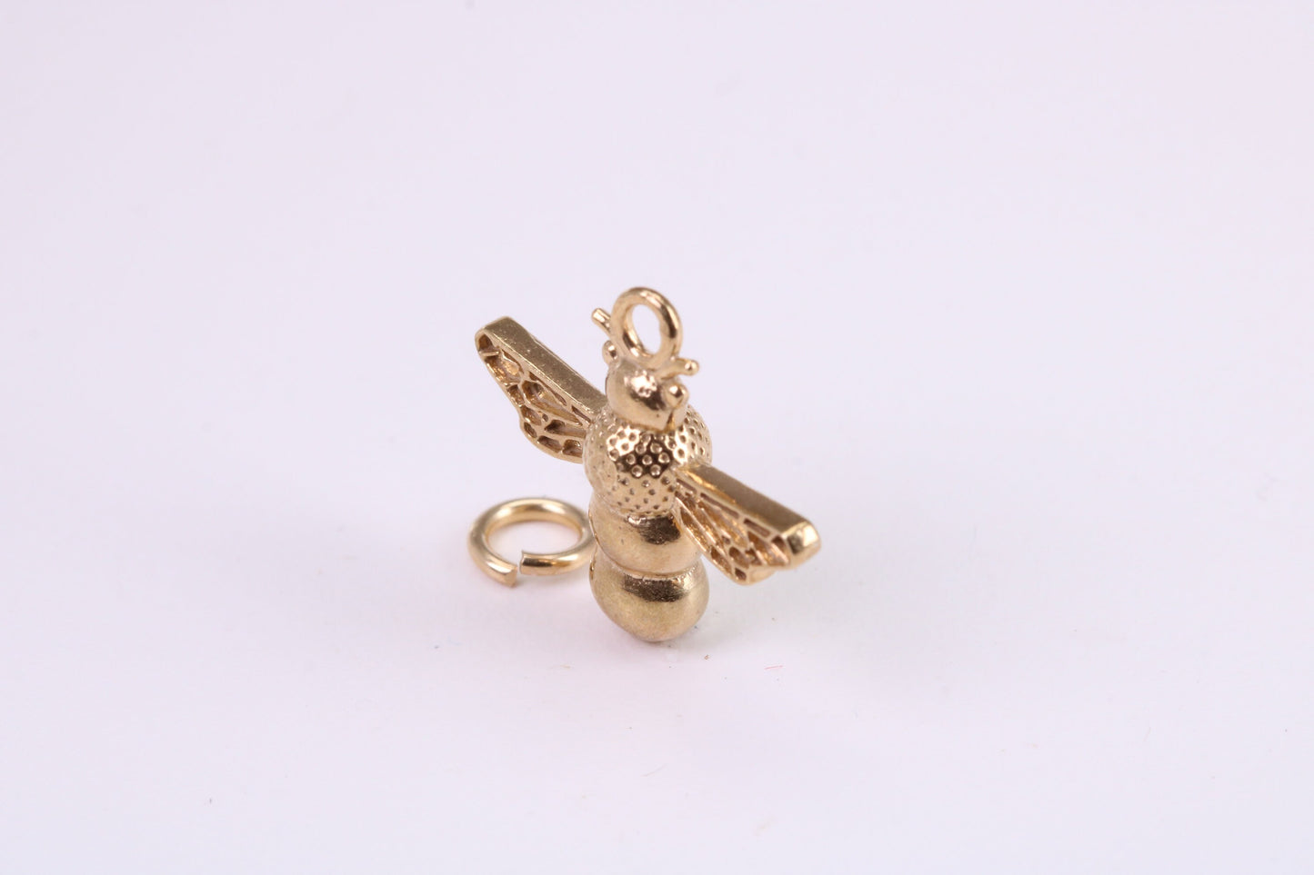 Bumble Bee Charm, Traditional Charm, Made from Solid Yellow Gold, British Hallmarked, Complete with Attachment Link