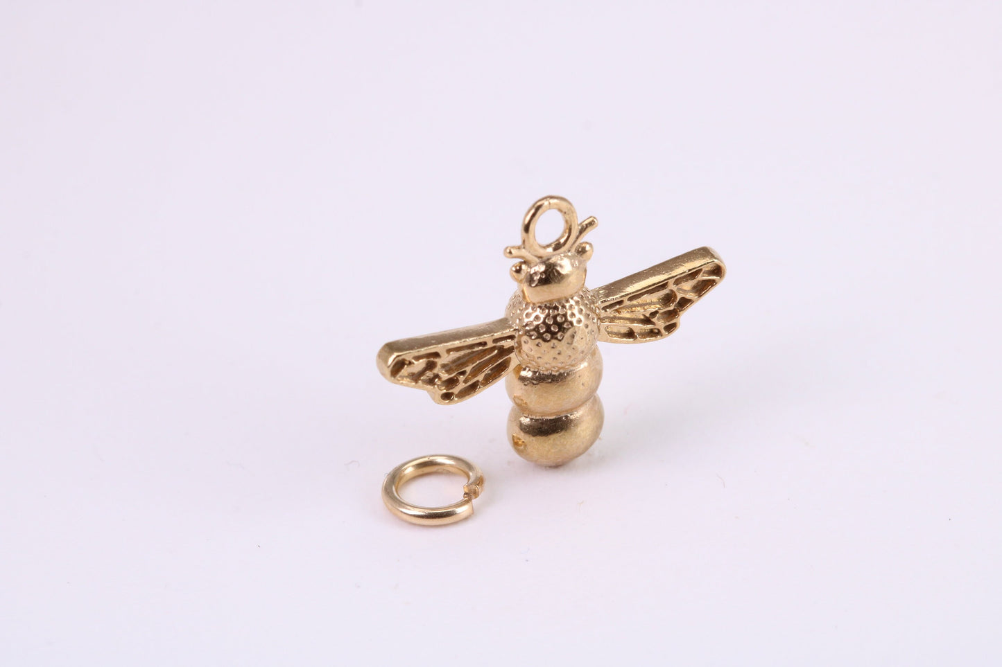 Bumble Bee Charm, Traditional Charm, Made from Solid Yellow Gold, British Hallmarked, Complete with Attachment Link