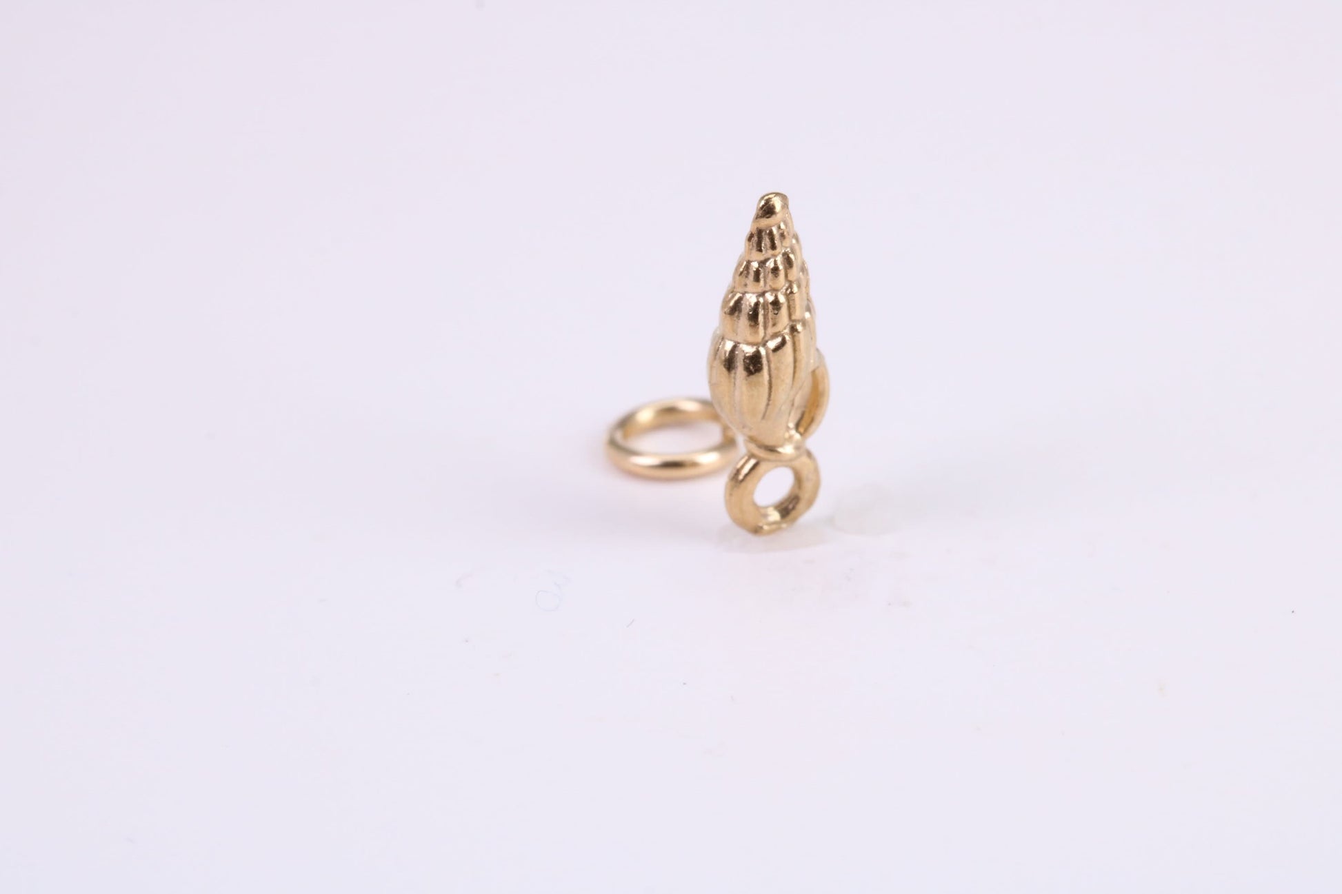 Sea Shell Charm, Traditional Charm, Made from Solid Yellow Gold, British Hallmarked, Complete with Attachment Link
