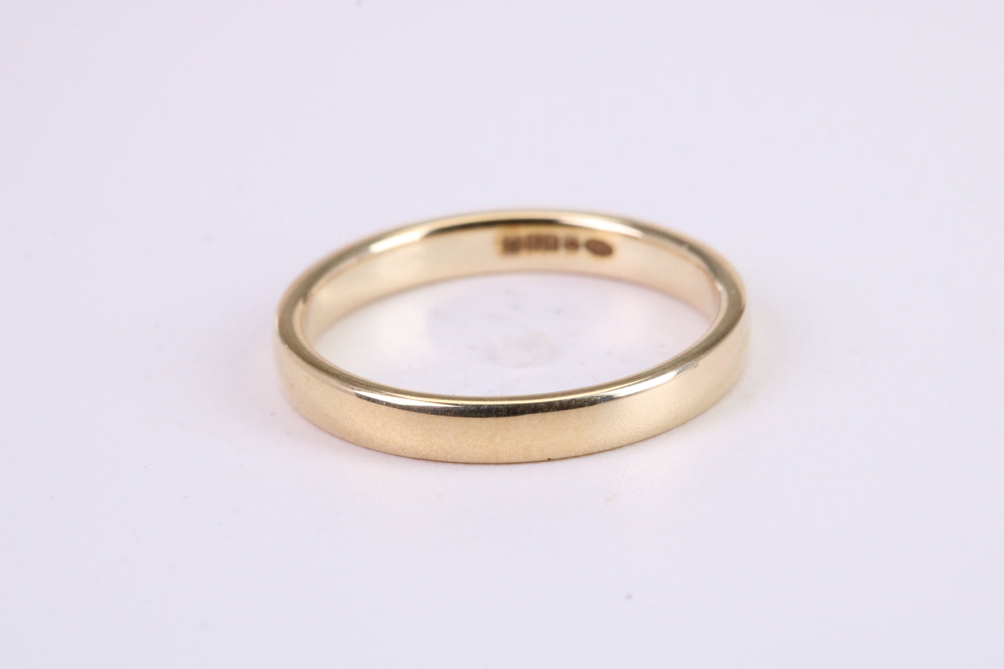 2.50 mm Wide Simple Comfort Court Profile Wedding Band, Made from Solid Yellow Gold, British Hallmarked