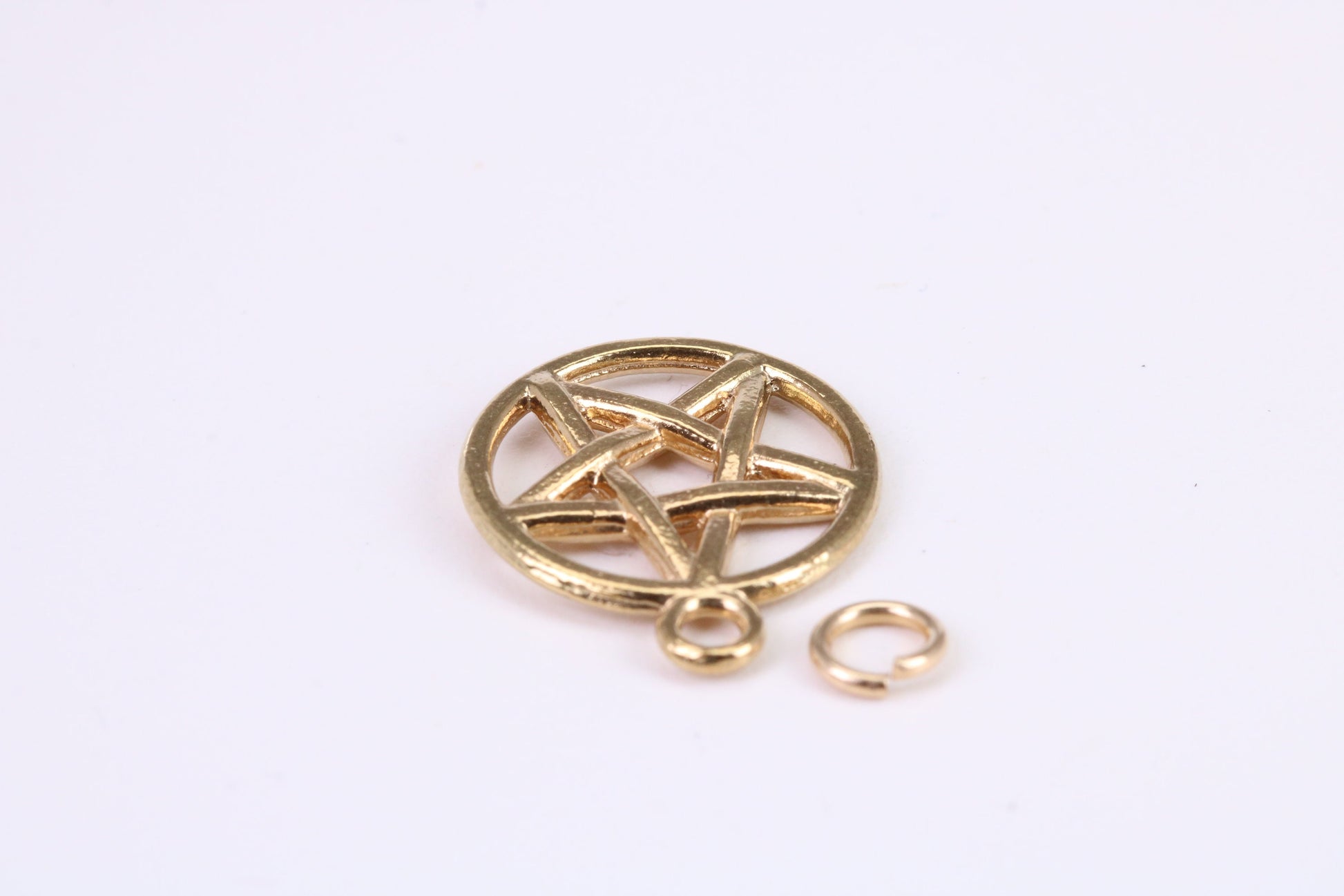 Gold Pentagram Pendant, measuring 22 mm round, Made from Solid cast 14K Yellow Gold with British Hallmark