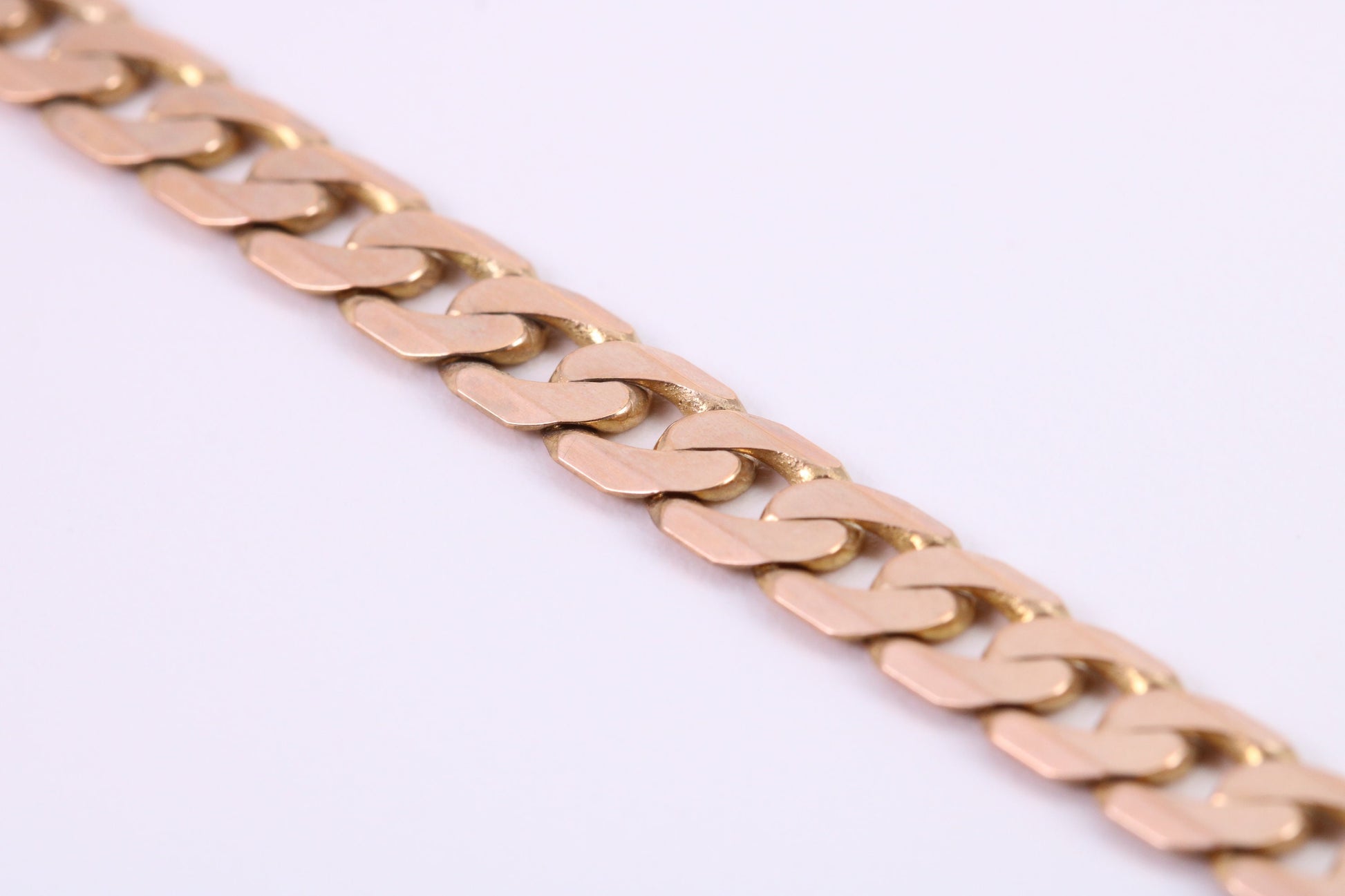 Diamond cut Curb Bracelet, Ideal for Ladies or Gents, Made From Solid Yellow Gold, British Hallmarked, Luxury Gift Boxed