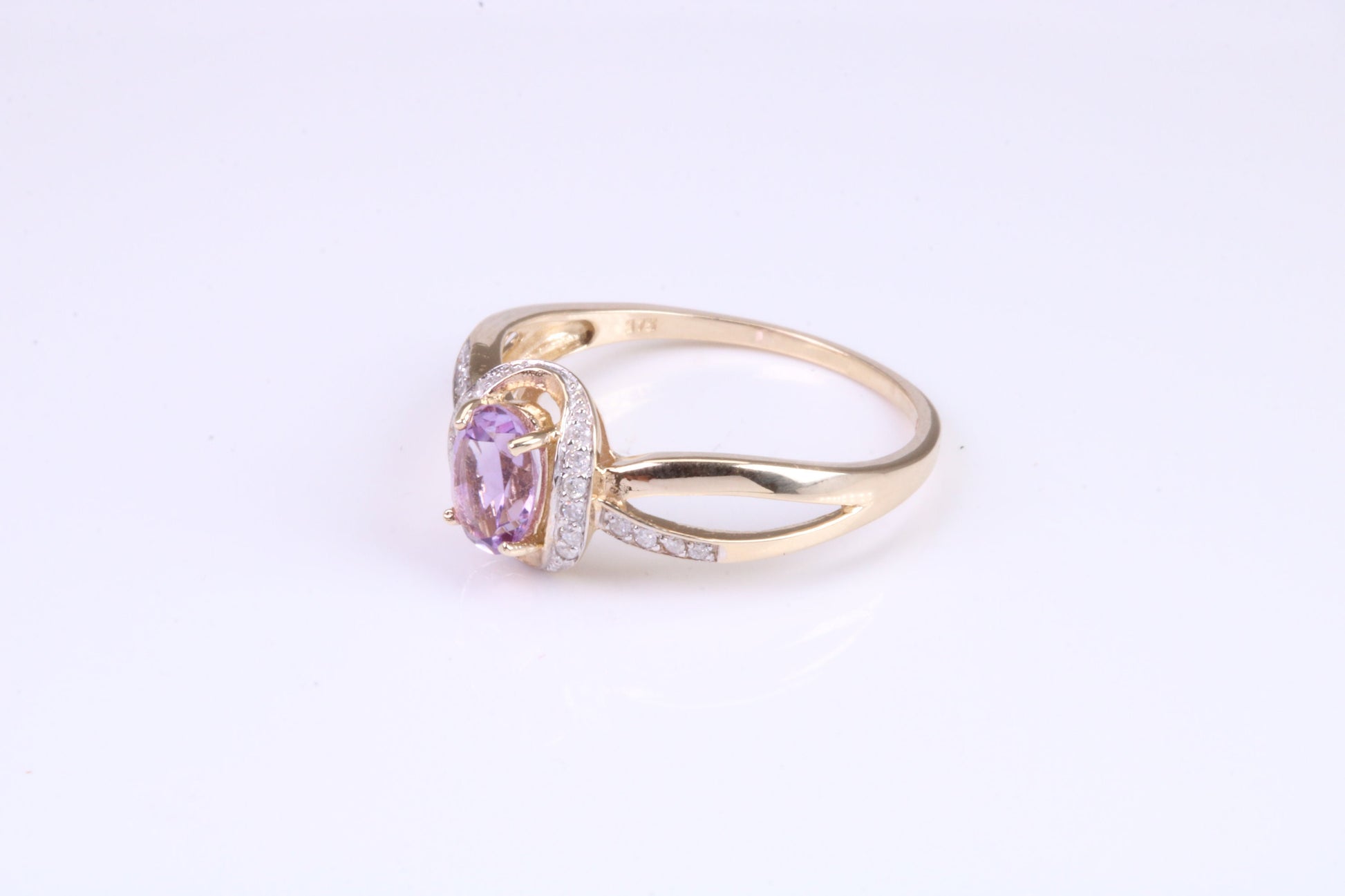 Amethyst and Diamonds set Yellow Gold ring, Natural oval cut Amethyst and natural Diamonds, British hallmarked