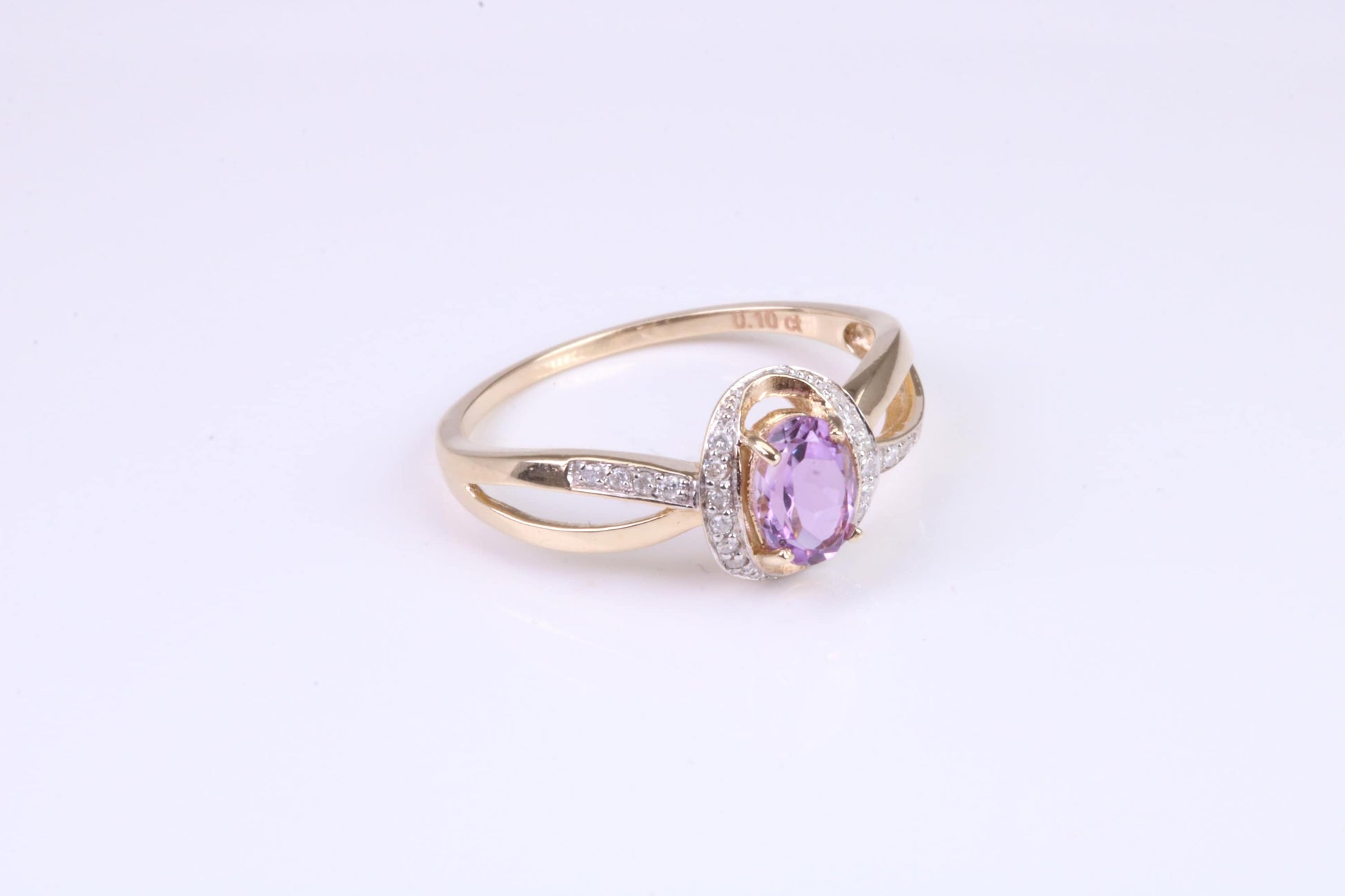 Amethyst and Diamonds set Yellow Gold ring, Natural oval cut Amethyst and natural Diamonds, British hallmarked