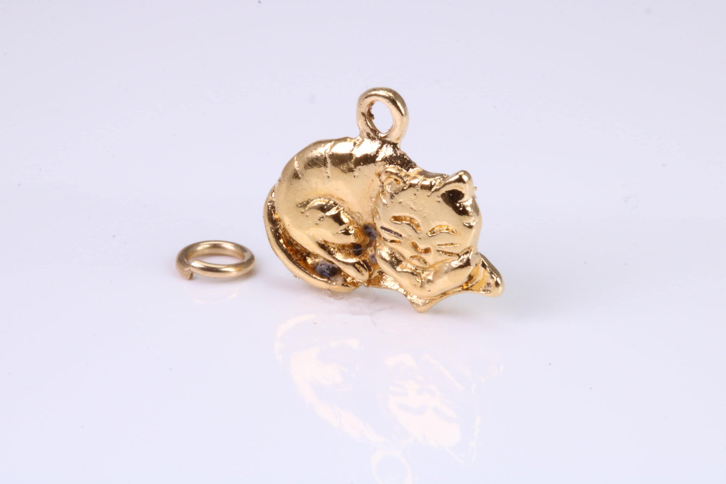 Cat Charm, Traditional Charm, Made from Solid Yellow Gold, British Hallmarked, Complete with Attachment Link