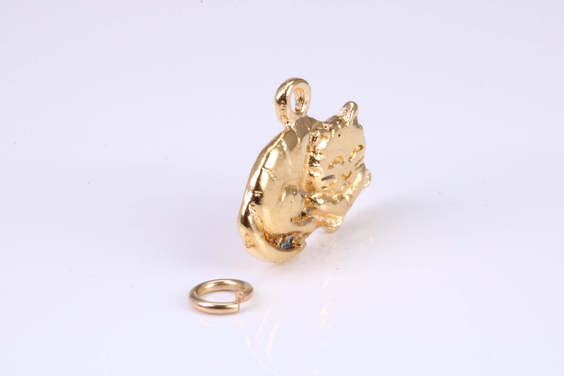 Cat Charm, Traditional Charm, Made from Solid Yellow Gold, British Hallmarked, Complete with Attachment Link