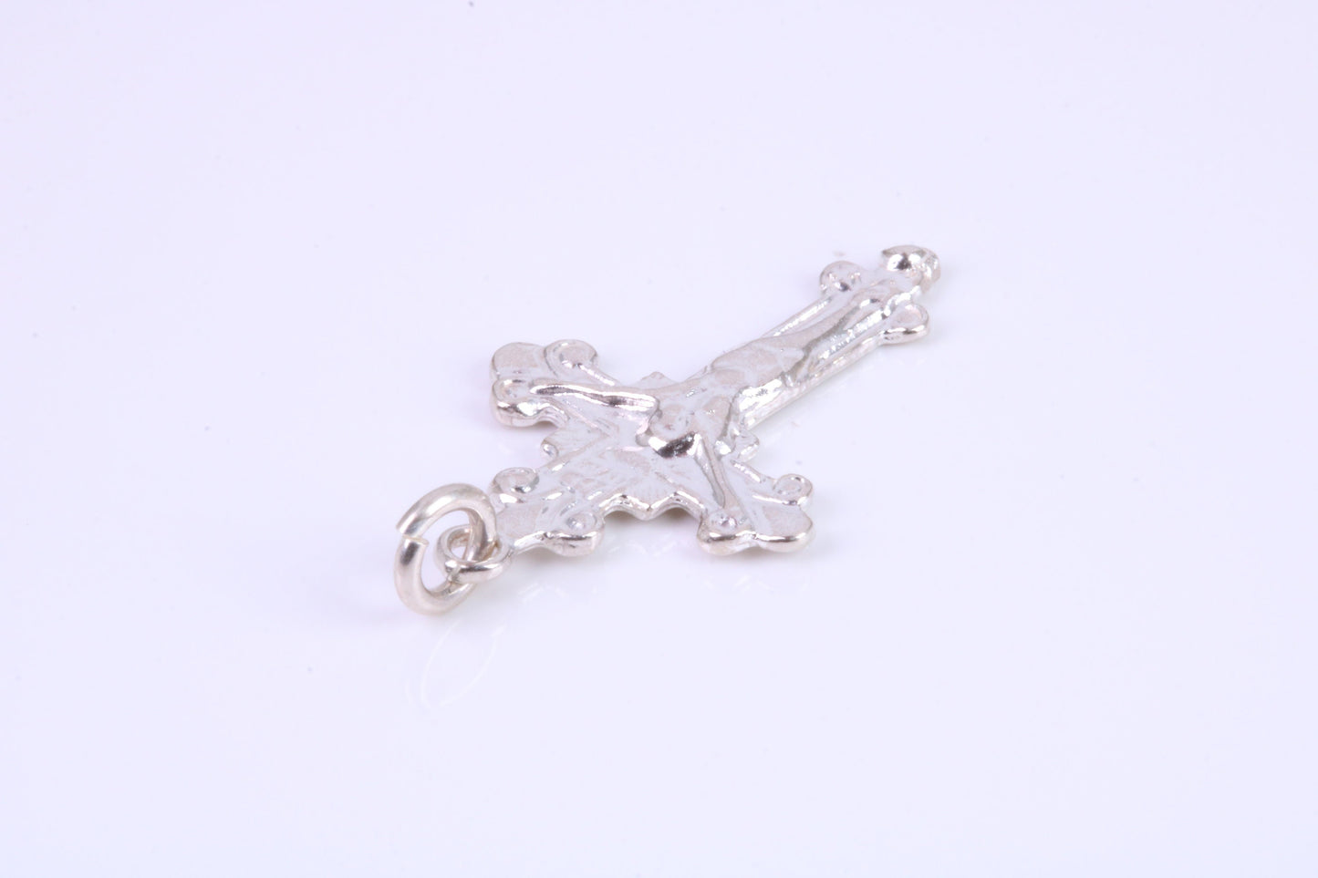 Small 26 mm Long Crucifix Necklace, Made From Solid Cast Silver, Complete With Silver Chain