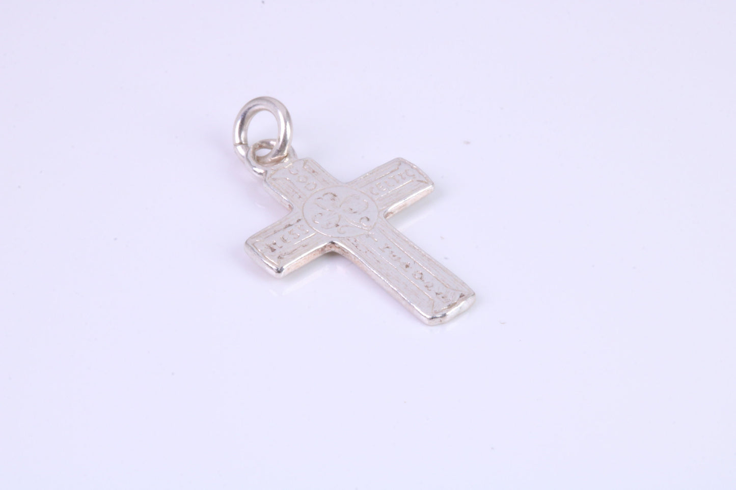 Small 21 mm Long Patterned Cross, Made From Solid Cast Silver, Complete With Silver Chain