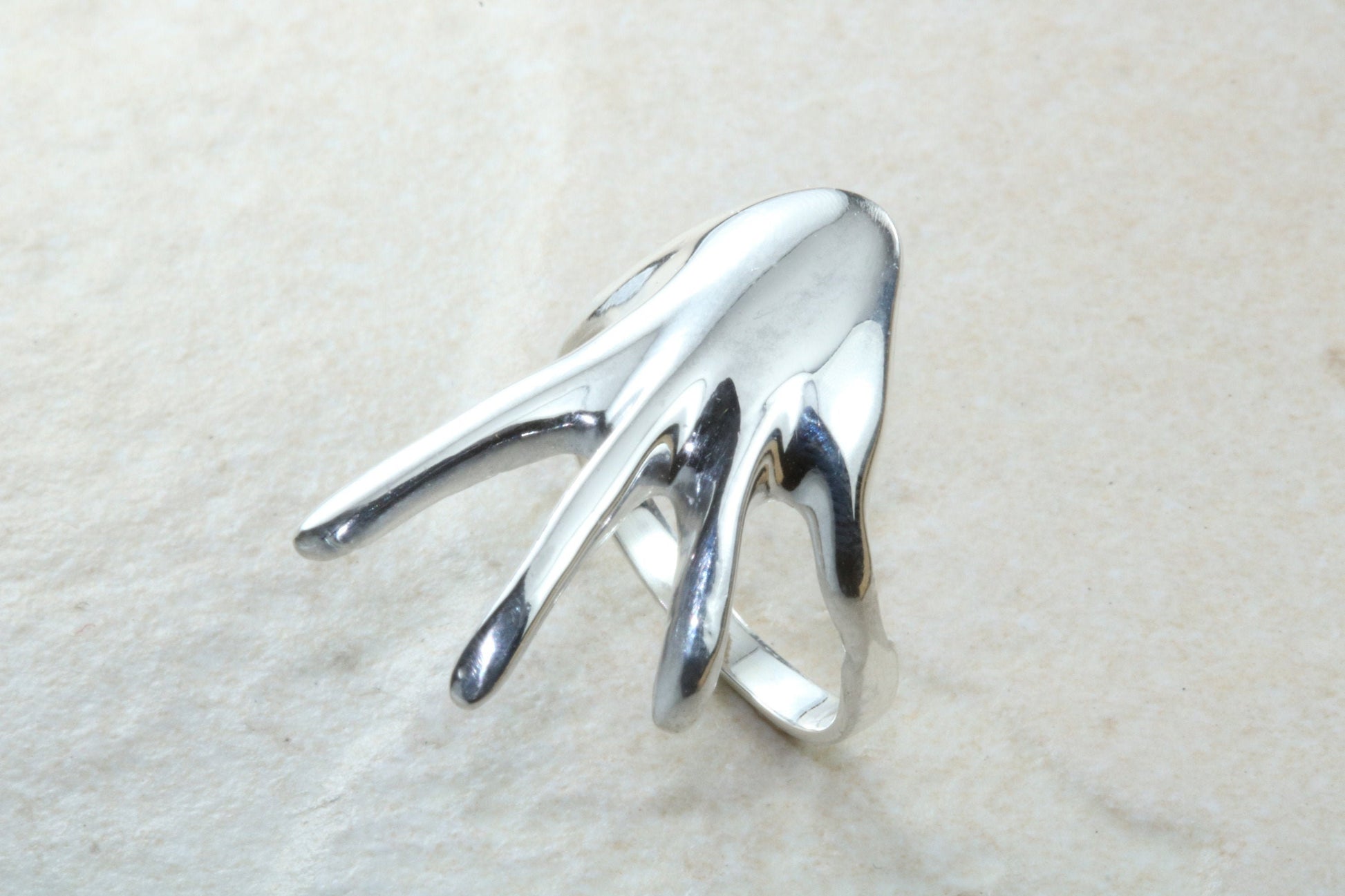 Hand ring, solid silver, suitable for ladies or gents. Available in silver, yellow gold, white gold and platinum