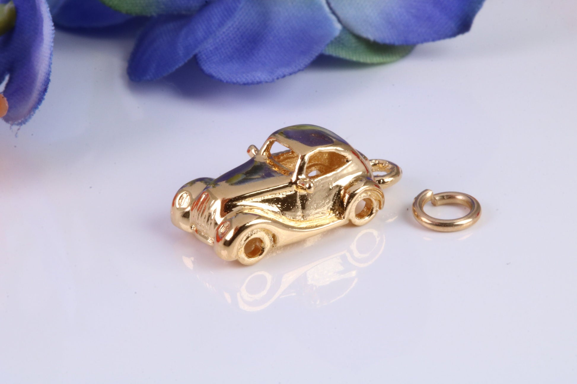 Car Charm, Traditional Charm, Made from Solid Yellow Gold, British Hallmarked, Complete with Attachment Link