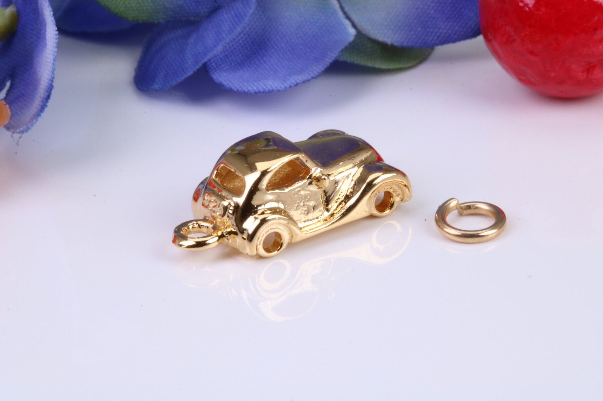 Car Charm, Traditional Charm, Made from Solid Yellow Gold, British Hallmarked, Complete with Attachment Link