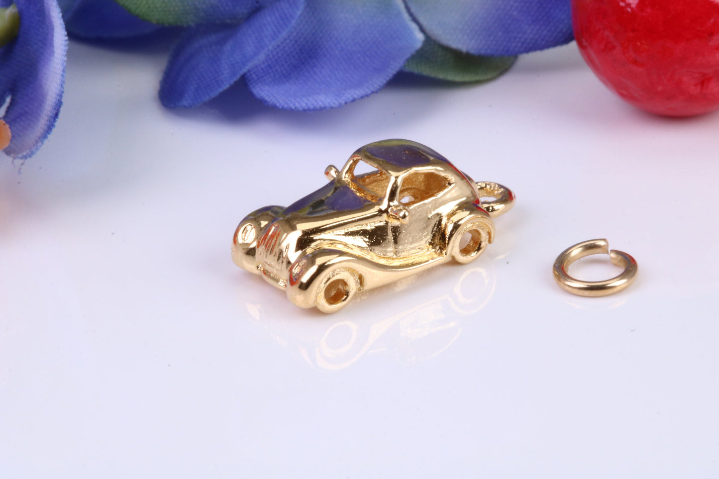 Car Charm, Traditional Charm, Made from Solid Yellow Gold, British Hallmarked, Complete with Attachment Link