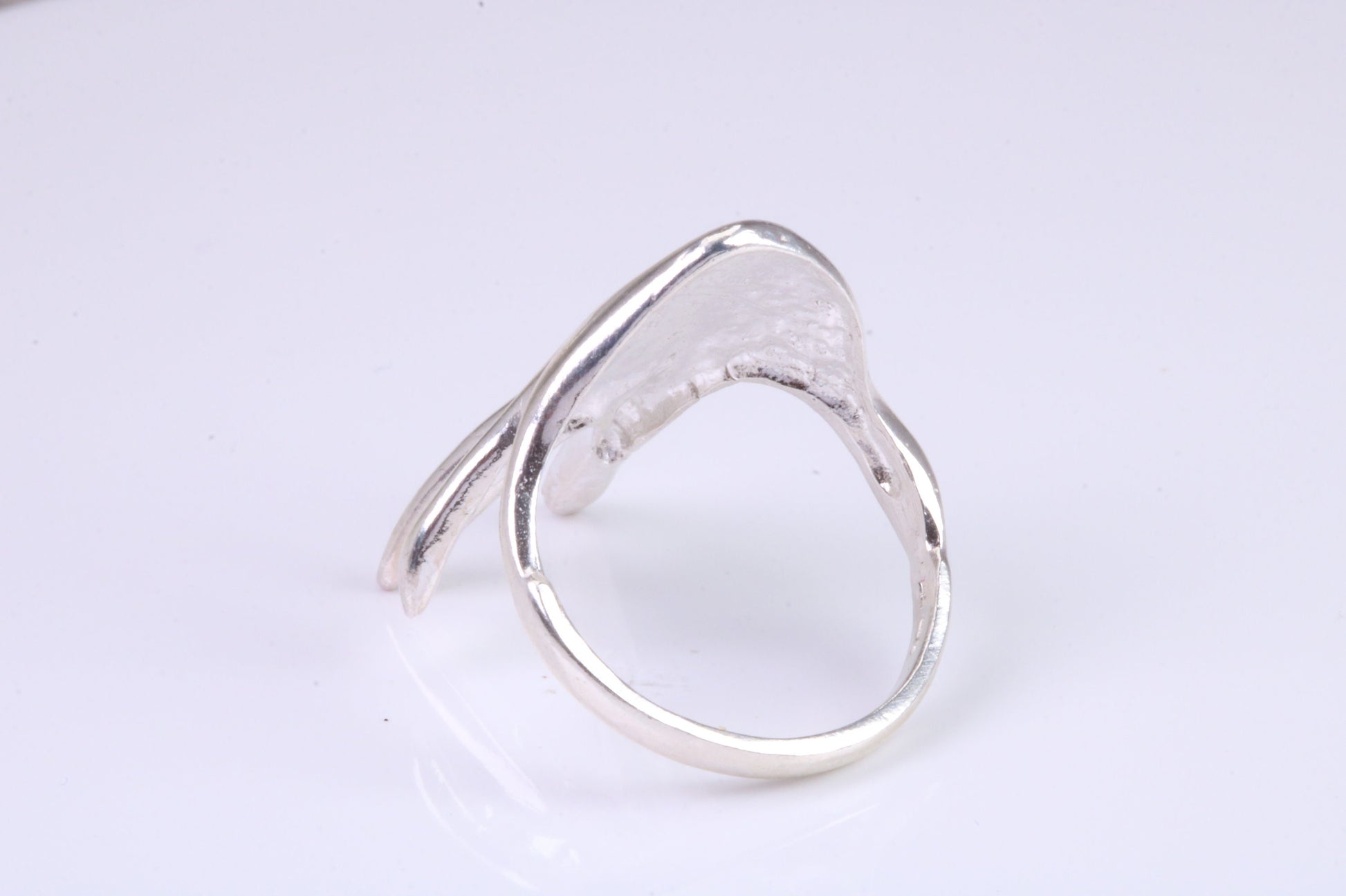 Hand ring, made from solid cast silver